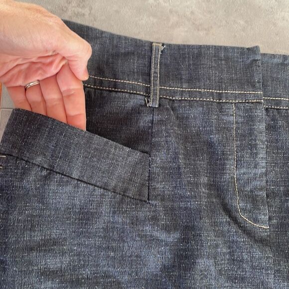 RAFAELLA denim pencil skirt with button, hook‎ & eye, zipper, pockets size 10 - Picture 6 of 9